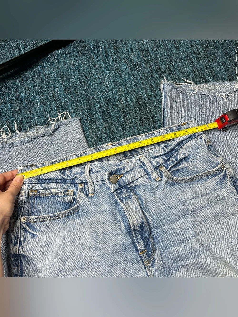 Good American Crossover Waist Straight Leg Jeans Raw Hem Women's Size 6/28